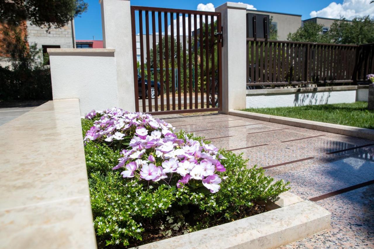 Studio Apartment Noah Rovinj Bagian luar foto